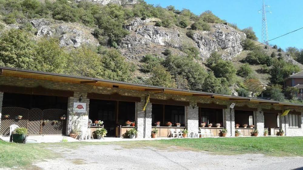 Agriturismo San Giuliano Dei Fratelli Giai Susa Exteriör bild